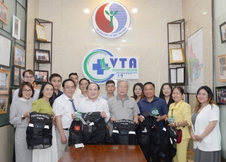Chủ tịch Hội Giáo dục chăm sóc sức khỏe cộng đồng Việt Nam thăm Hiệp Hội nhà vệ sinh và chi nhánh xử lý rác thải Bình Dương